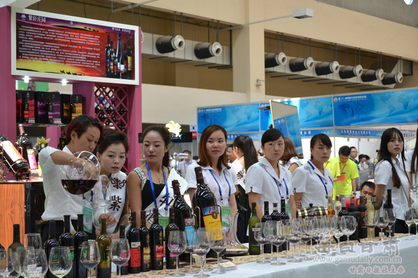 葡萄酒亮相第21屆蘭洽會展廳(圖8)