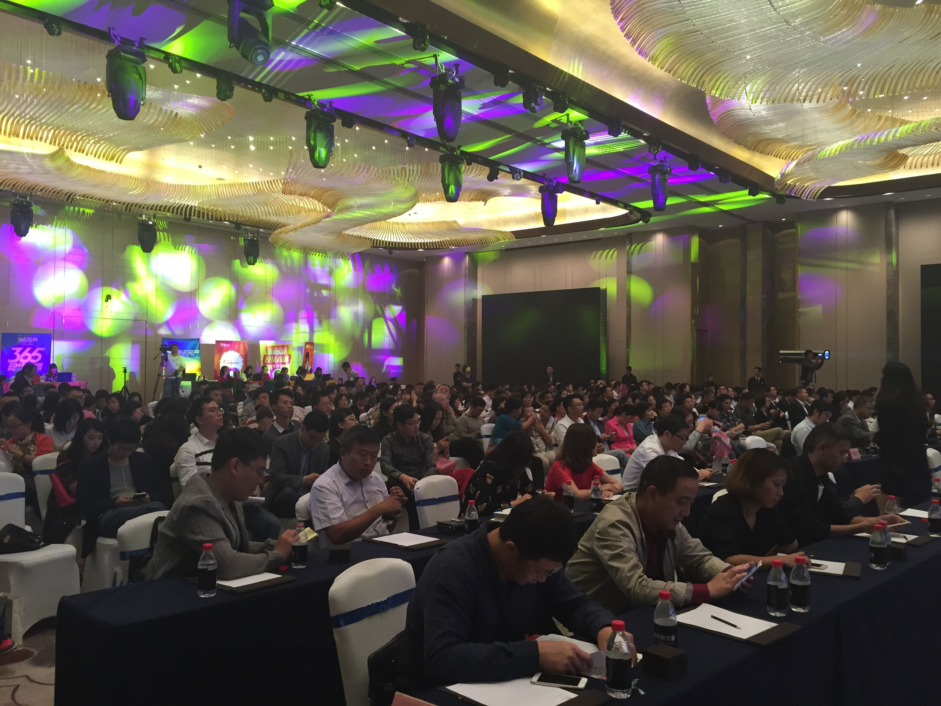 碧桂園·世紀(jì)城邦城市展廳開(kāi)放在即，下一個(gè)休閑(圖11)