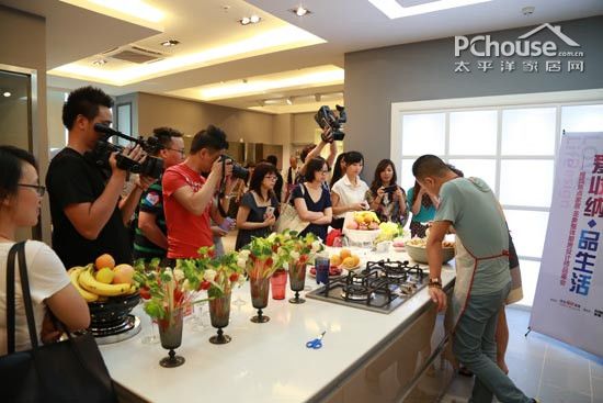 圣象整體廚房廣州展廳迎來首批家裝設計師(圖5) 圣象整體廚房廣州展廳迎來首批家裝設計師(圖5)