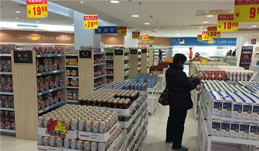 跨境電商亮相東疆進(jìn)口商品展(圖1)