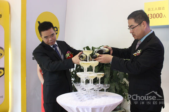 中山亞薩合萊旗艦展廳盛大開業 中山亞薩合萊旗艦展廳盛大開業