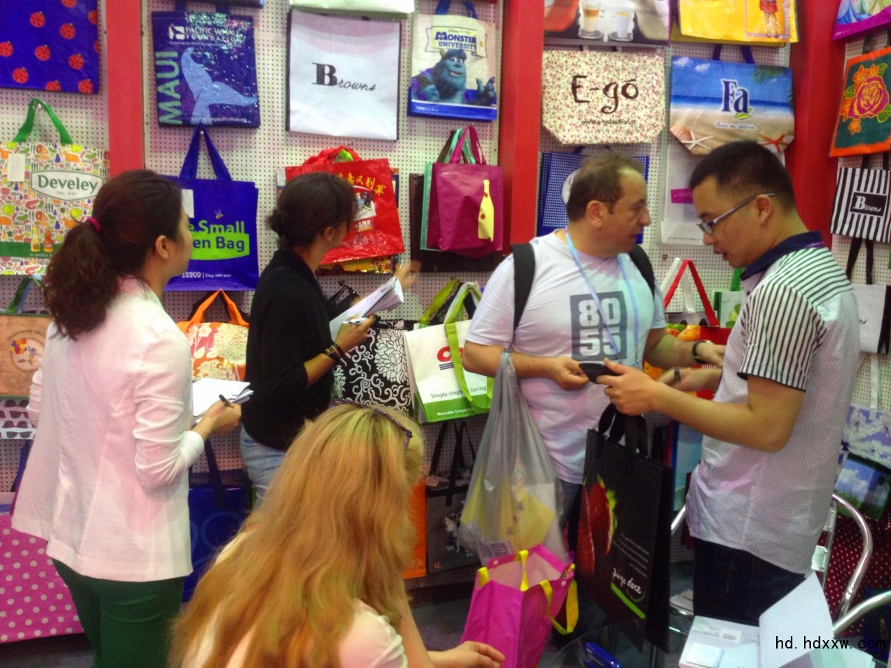 第120屆廣交會推薦會在巴黎舉行(圖1)